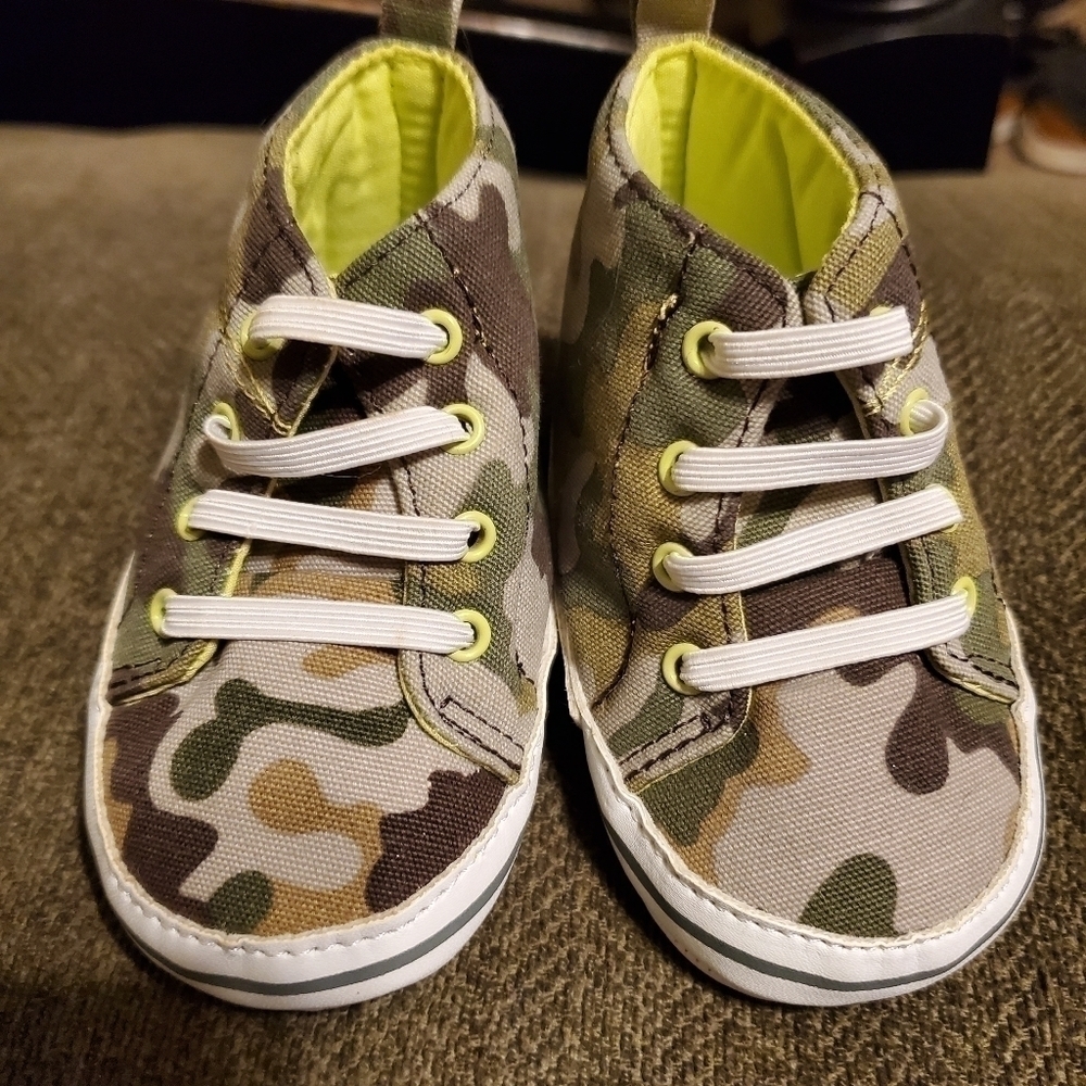 child of Mine Carter's Camo Shoes 0-3 months